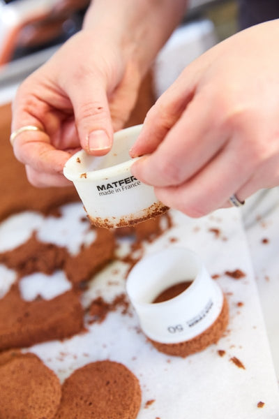 Matfer Bourgeat Exoglass® Round Pastry Cutter Plain 2 3/4" (150159) - iFoodservice Online