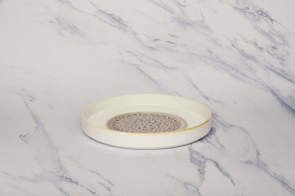 Ariane Selas 8 1/4" Jaguar Porcelain Stackable Plate - 4/Case (ASEARND52A11021) - iFoodservice Online