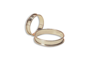 Matfer Bourgeat Stainless Steel Tart Ring, 6 1/4" (371611) - iFoodservice Online
